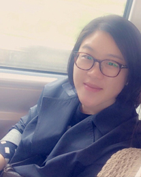 작가 썸네일