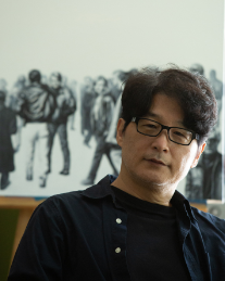 작가 썸네일